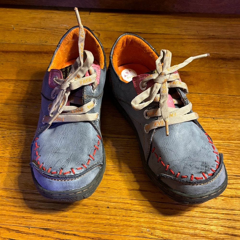Women's Blue Sneakers with Red Stitching